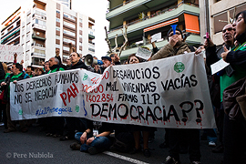 Barcelona: Concentració a favor de la tramitació de la ILP contra els desnonaments